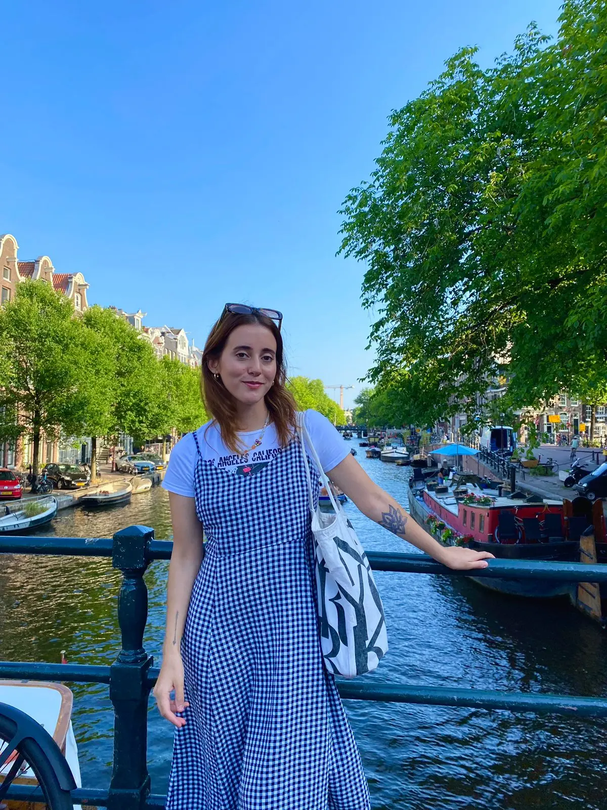 Melanie le tomó el gusto a viajar