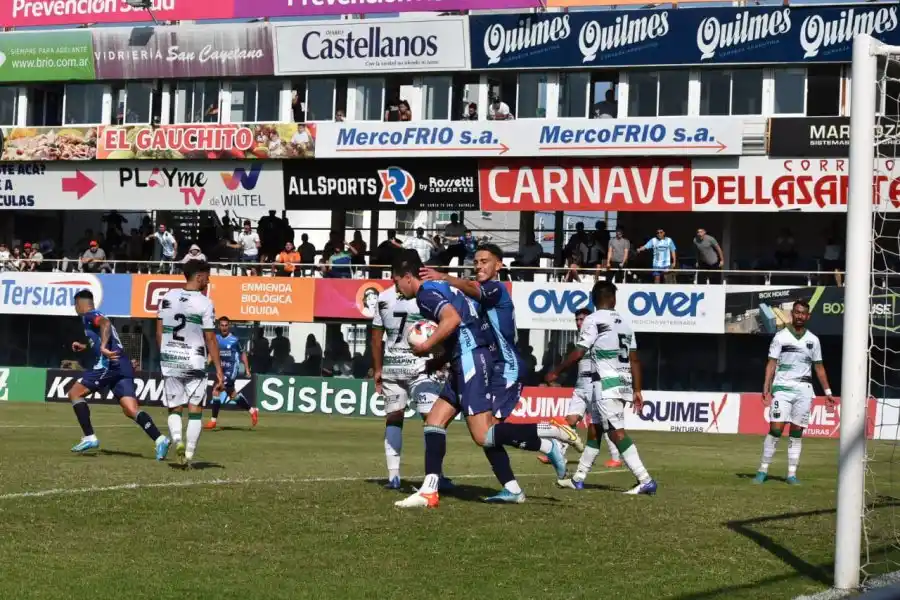 Atlético jugó mal pero consiguió un empate