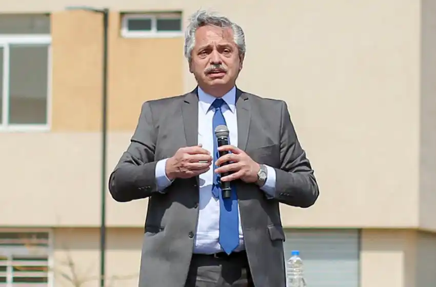 Alberto Fernández: «Hoy somos una sociedad mejor que amplía derechos a las mujeres»