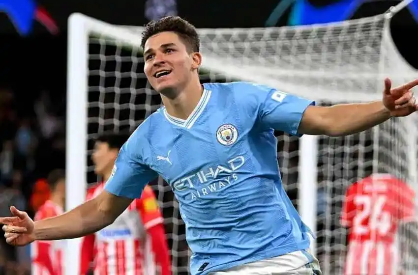 Champions League: con un doblete de Julián Álvarez, el City arrancó la defensa del título con un contundente triunfo