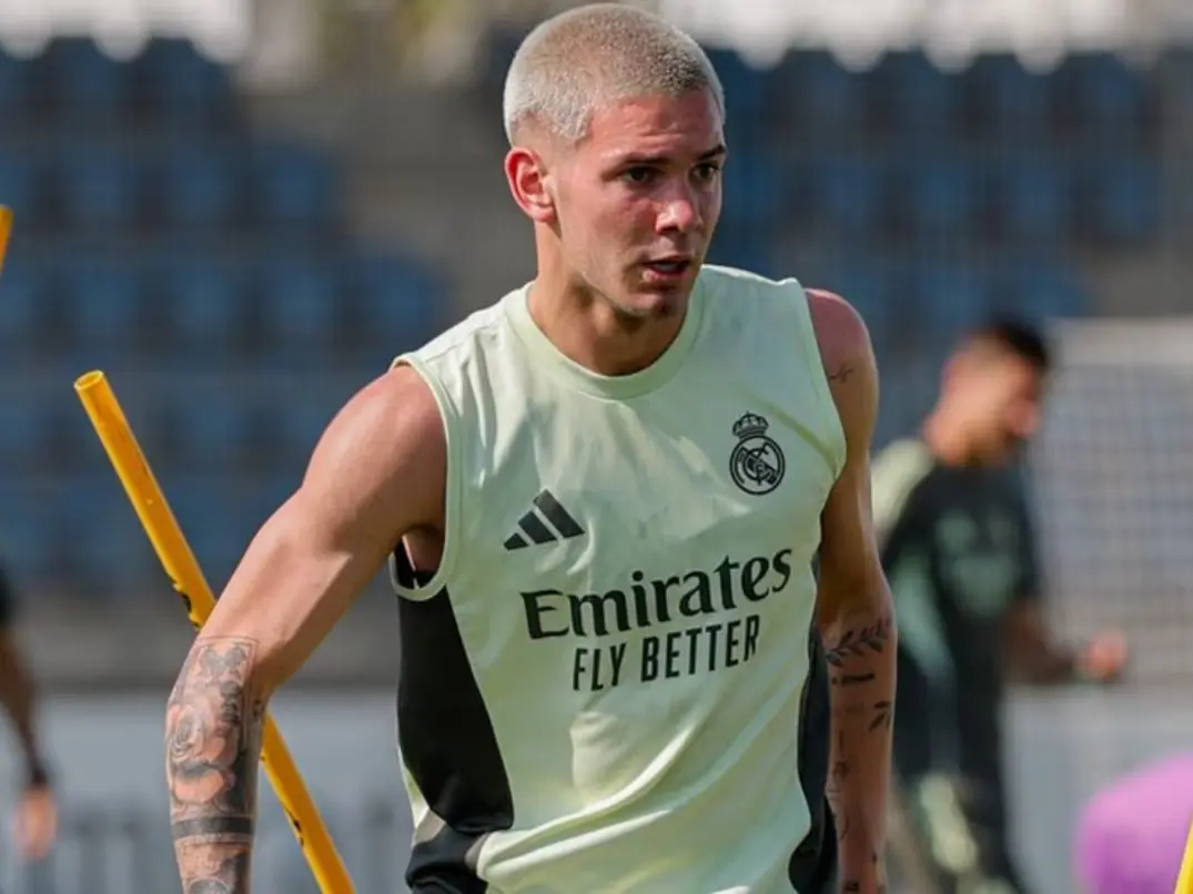 Franco Mastantuono tendrá sus primeros minutos en el Real Madrid. Foto Real Madrid)
