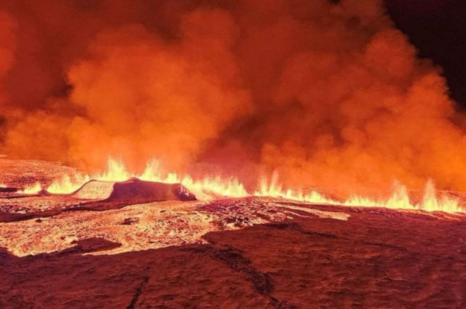 Erupción de un volcán