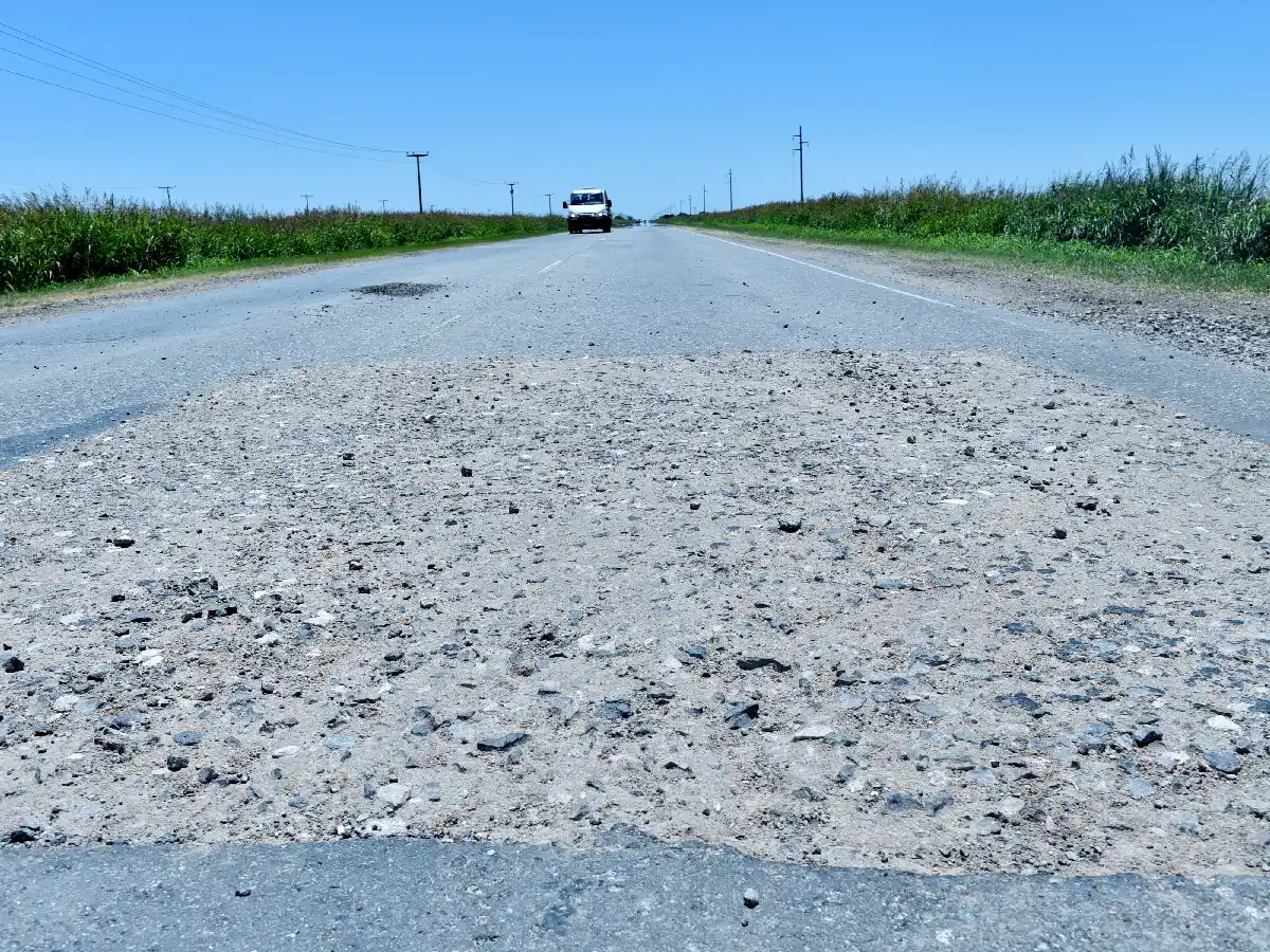 La ruta de los baches que nadie quiere transitar  