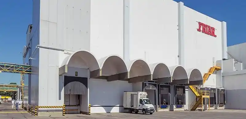 Hoy reabrió las puertas del frigorífico Friar de Nelson