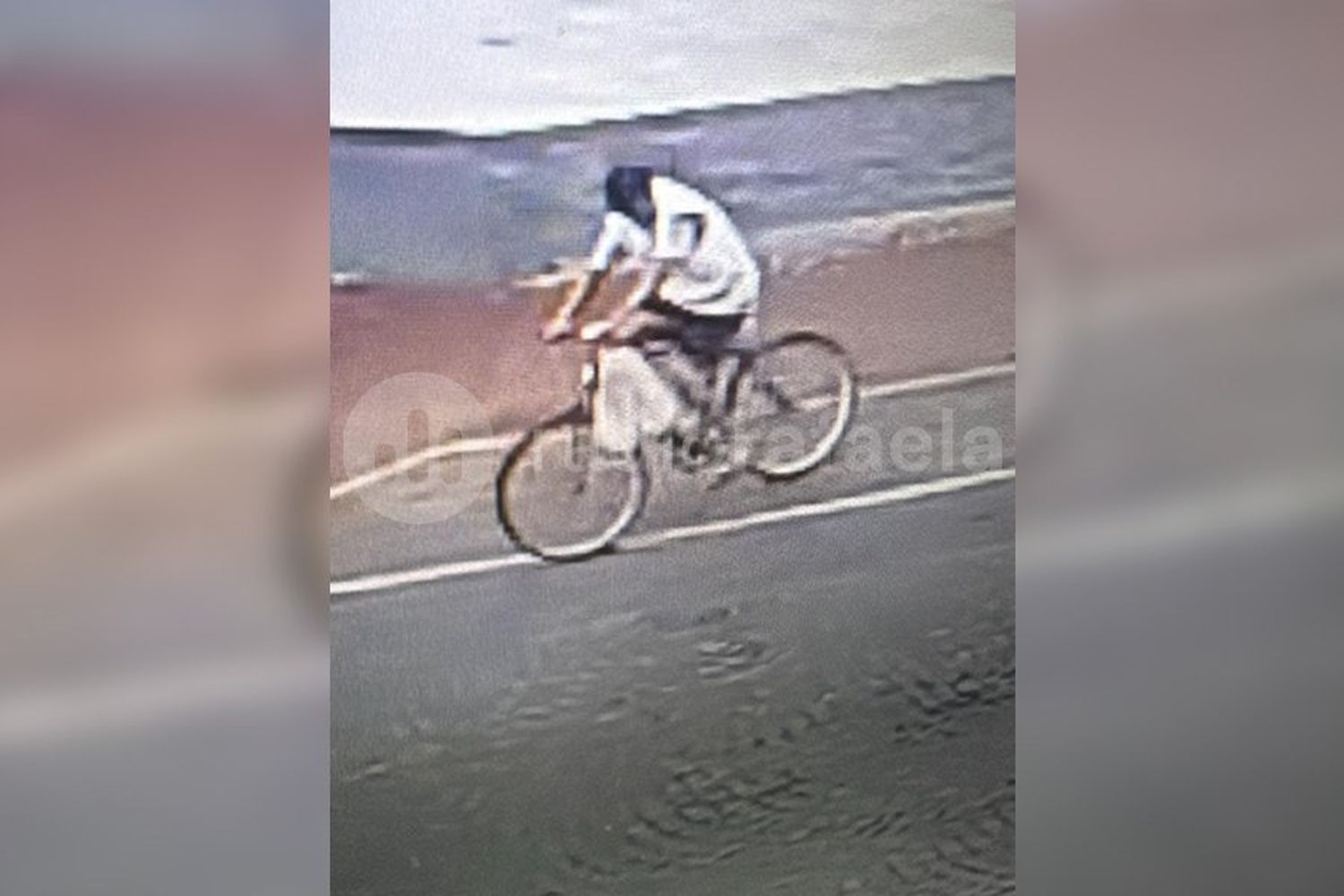 Vio una bici sin candado y se la llevó: dijo que la vio en “estado de abandono”