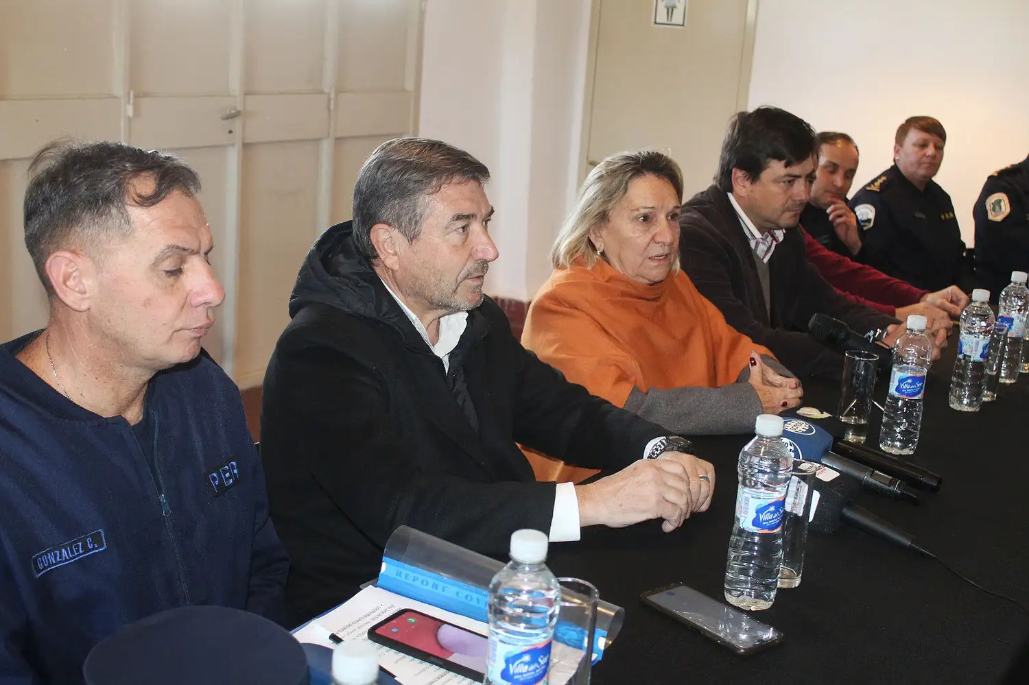 Las autoridades pusieron en funciones a los nuevos jefes de policía.