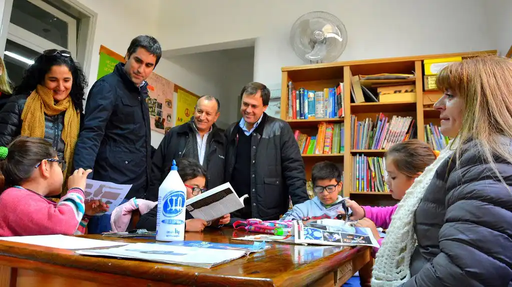 Mosca, Salamanco y Criado recorrieron Bolívar, Pirovano y Urdampilleta