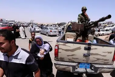 Irak: Unos 70.000 civiles son retenidos por el EI