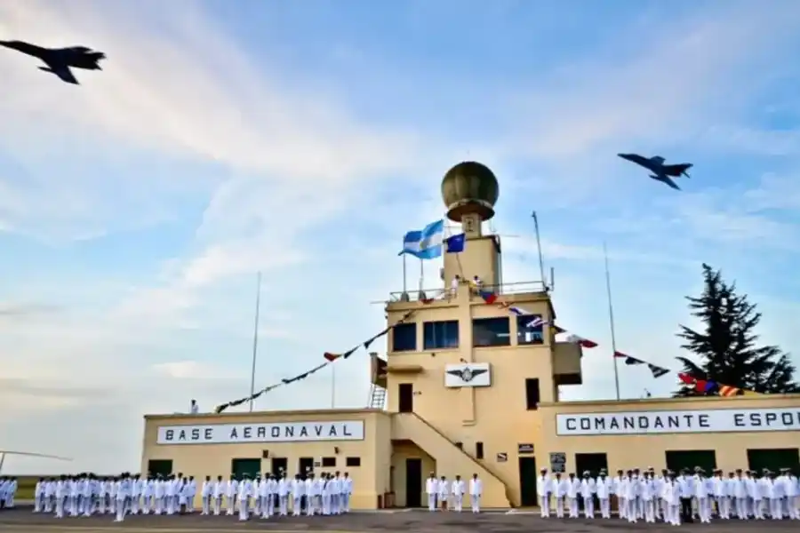 ¿OVNIS en Bahía Blanca?: un grupo de militares atacó a supuestos objetos volares no identificados