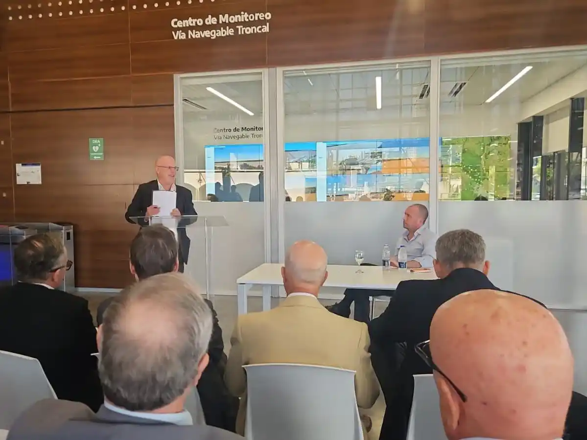 Santa Fe y Nación impulsan un esquema para controlar de manera eficiente la Hidrovía