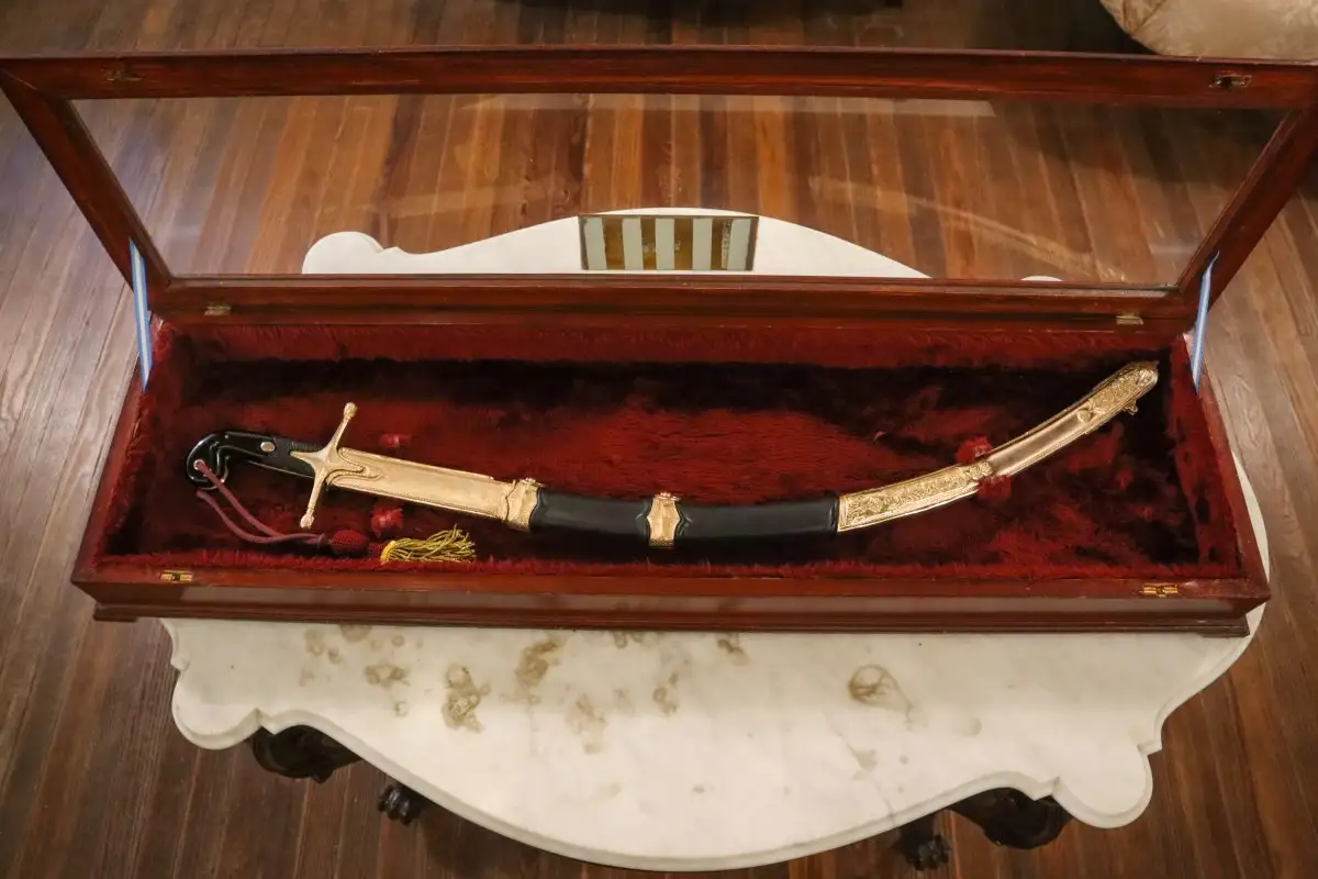 El sable corvo de San Martín, patrimonio del Museo Casa de Haedo