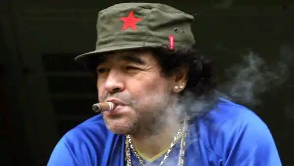 Diego: "Cinco oligarcas no se van a quedar con la AFA"