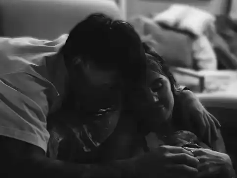 Nació Aurora, la hija de Lisandro Martínez y Muri López Benítez: “El mejor día de nuestras vidas”