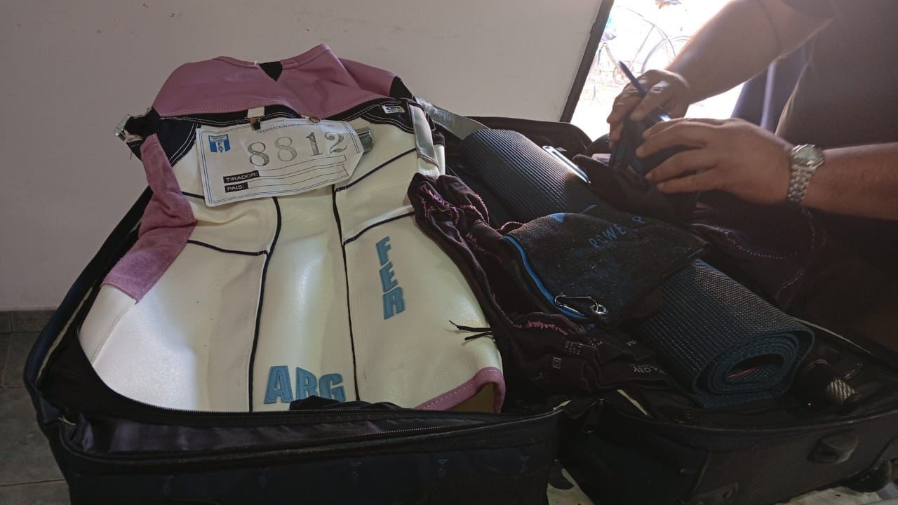 Recuperaron en zona sudoeste un traje de tiro olímpico que le habían robado a un deportista que asiste a los Juegos Jadar.