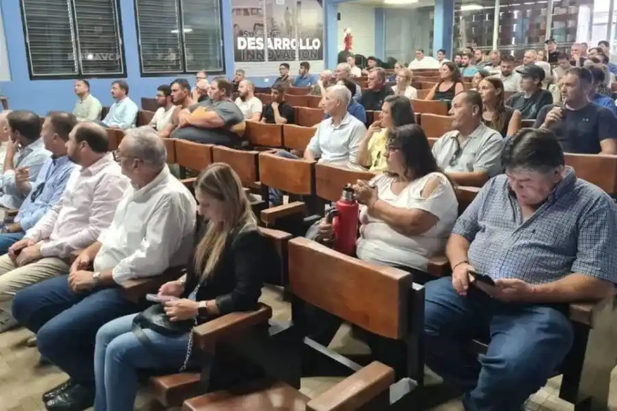 Se realizó una capacitación de gestión de resudios de envases vacíos de fitosanitarios