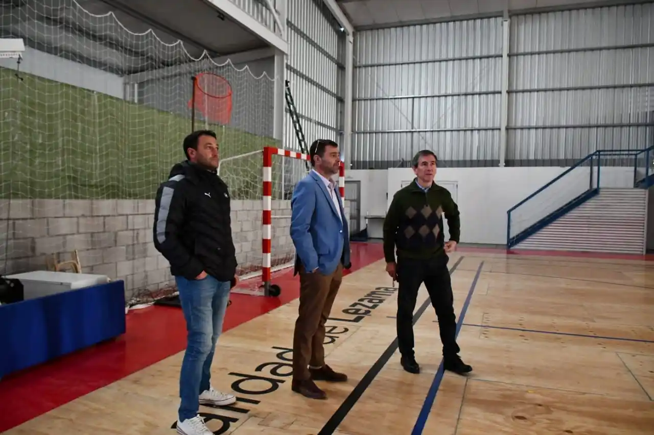 El intendente de Magdalena recorrió las obras ejecutadas en el municipio de Lezama