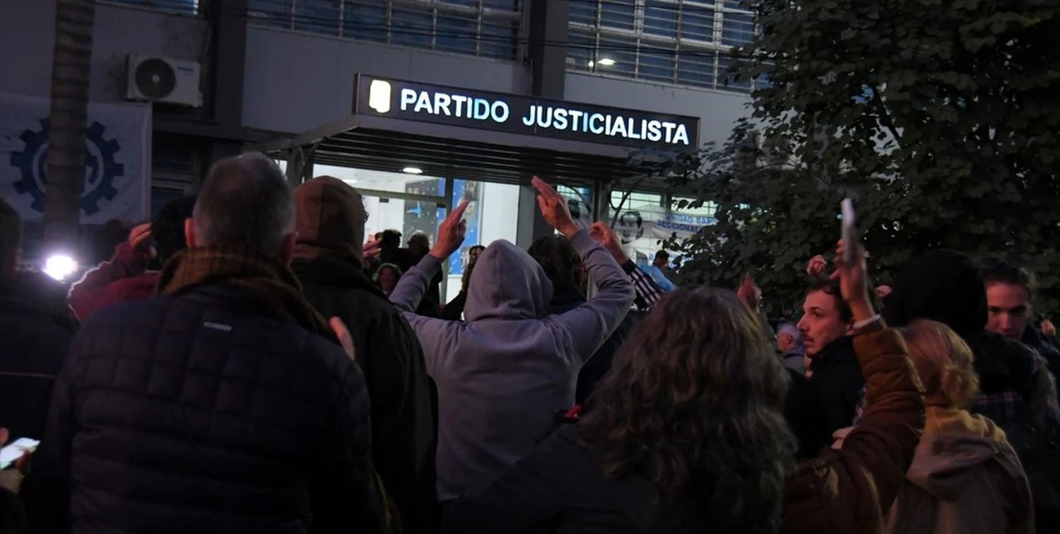 Repudiaron la condena a Cristina Kirchner: El PJ santafesino criticó a Rosatti y Lorenzetti por el fallo Vialidad