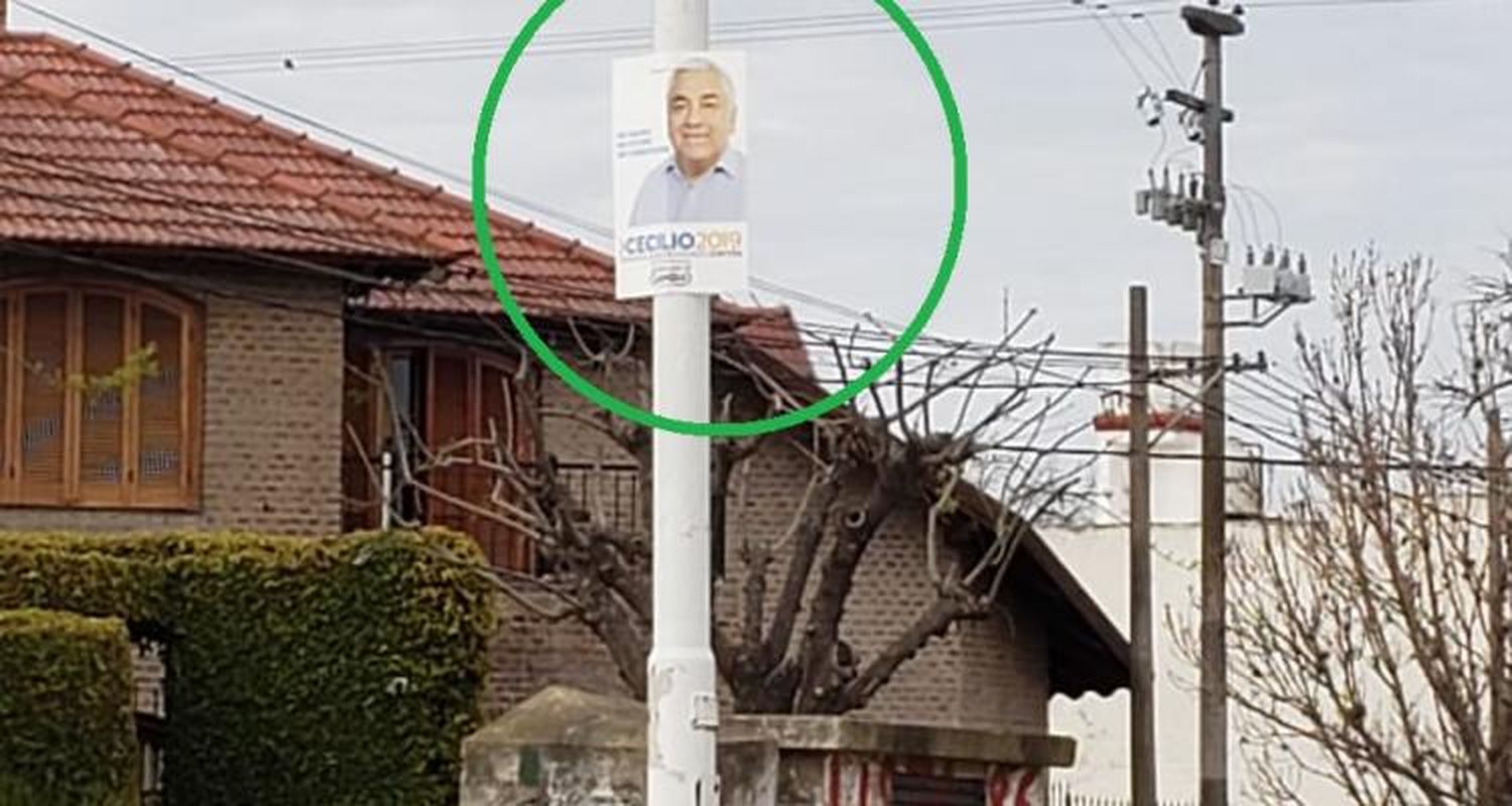 Elecciones 2019: Carteles de Salazar en las columnas de alumbrado para arrancar la campaña