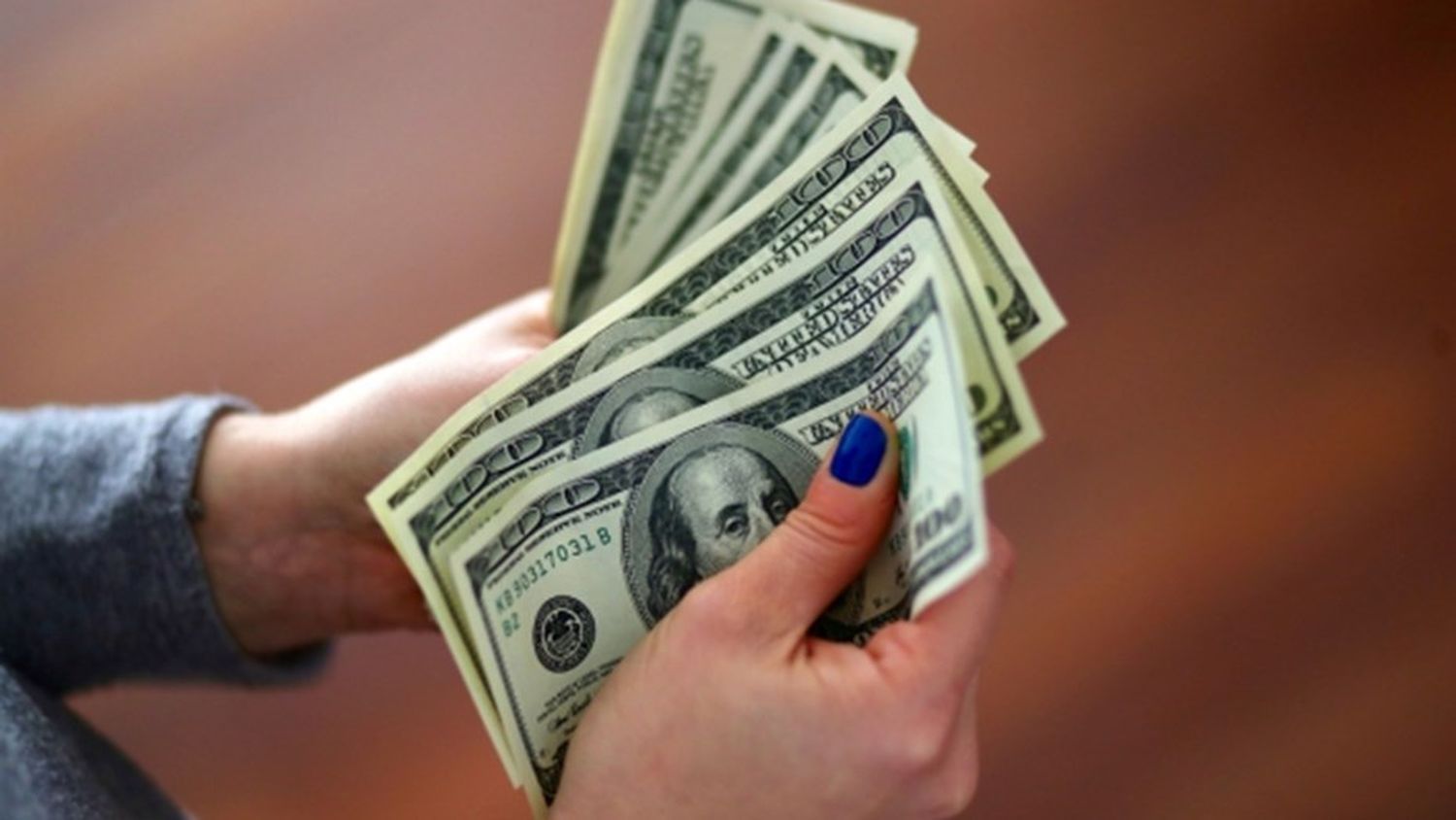Uruguay lamenta el 30% al dólar turista: "Es un golpe muy negativo"