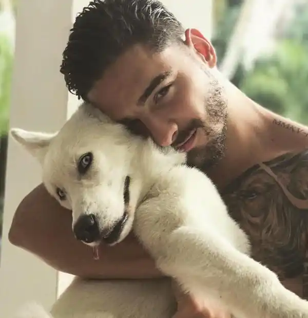 Las tiernas fotos de Maluma y sus mascotas