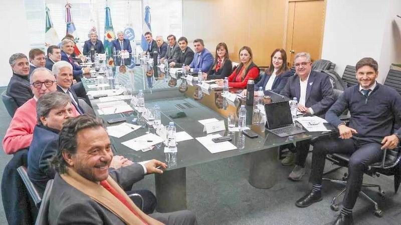 ATN y Combustibles: los gobernadores
mantienen la presión en el Congreso