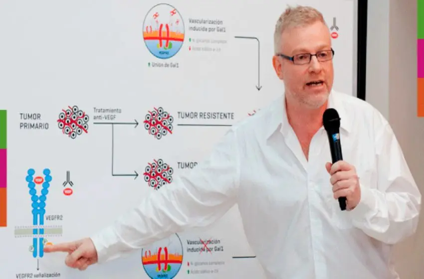 Charla Magistral a cargo del bioquímico especialista en cáncer Gabriel Rabinovich