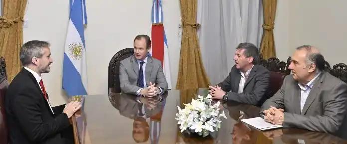 Bordet avanza con la CNV financiamiento para la producción y la obra pública