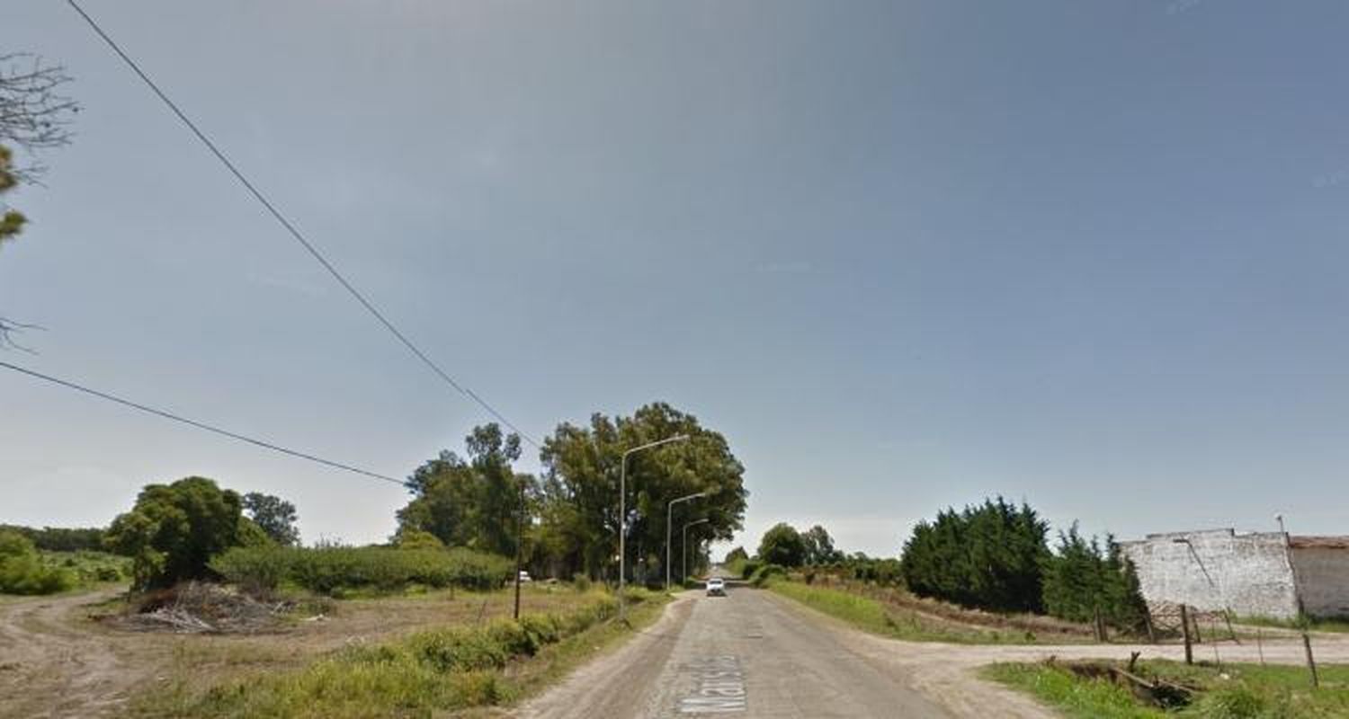 Accidente en Lucio Mansilla al 7000, automóvil chocó contra un camión