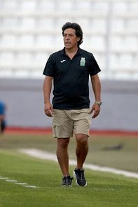 El equipo de Camoranesi afronta un partido clave