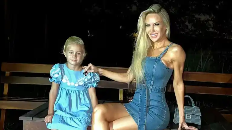 Luciana Salazar sorprendió al mostrar la cantidad de pastillas que toman ella y su hija
