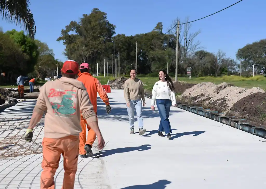 Crespo avanza con su Plan Integral de Obras: cuatro frentes de pavimentación en marcha