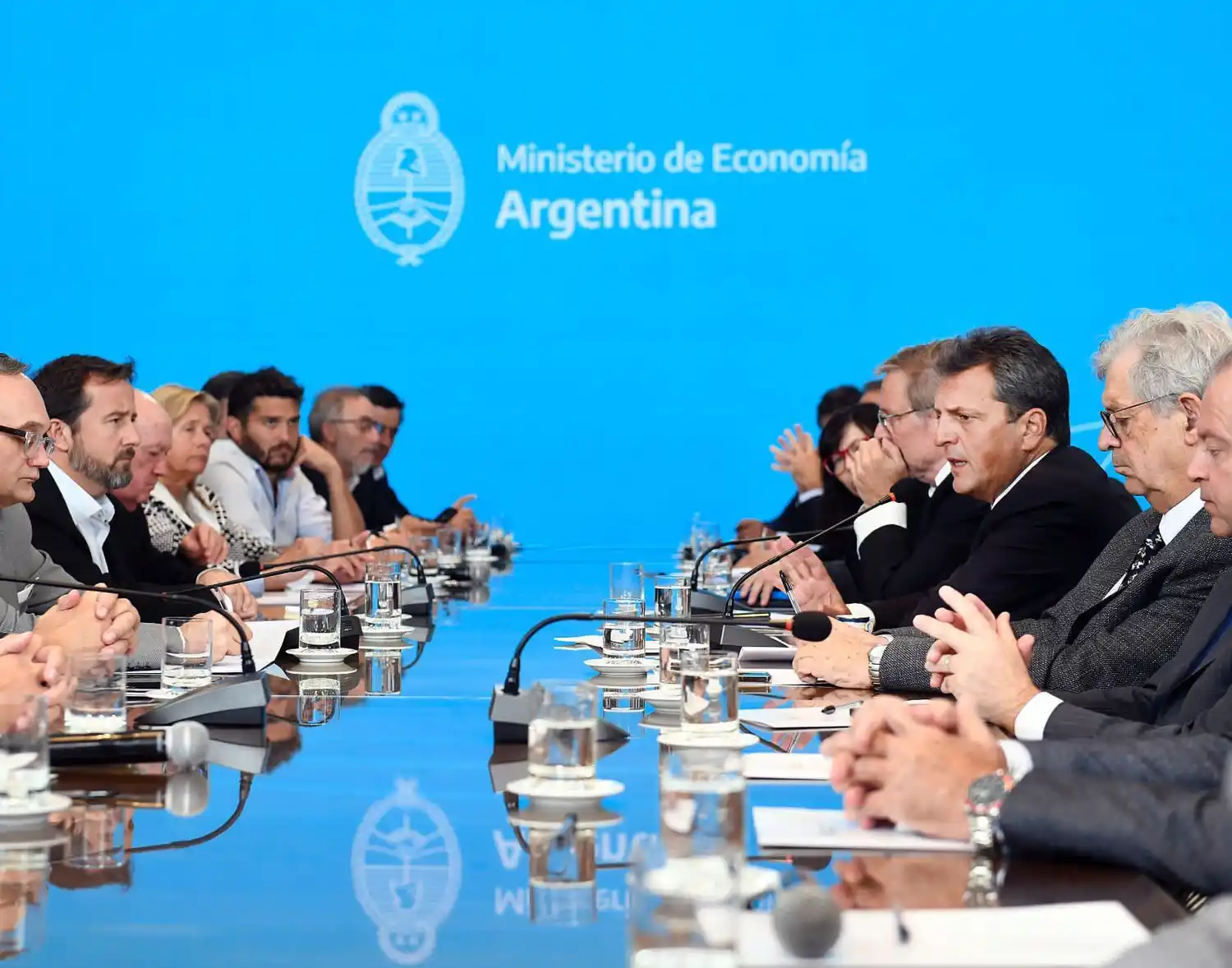 AMPLIO APOYO DESDE DISTINTOS SECTORES AL PROGRAMA DE INCREMENTO EXPORTADOR ANUNCIADO POR MASSA