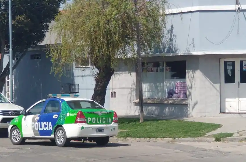 Un delincuente fue herido de bala en la intersección de Juramento y Ayolas