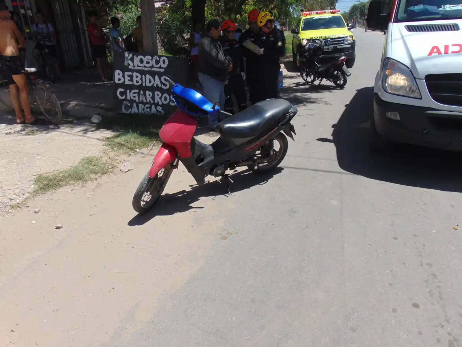 Choque entre motos barrio Alejandro Gutierrez - 1