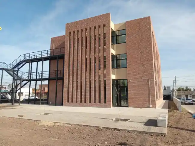 Se inauguró una nueva Casa de la Provincia y las fotos adelantan cómo quedará la de Necochea