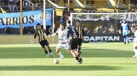 Santamarina se fortaleció con un empate