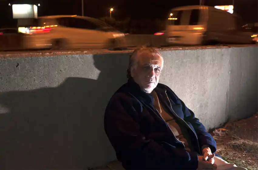 Fito Frati, el hombre que vive en la calle y ganó 500 mil pesos en un ciclo de Telefé