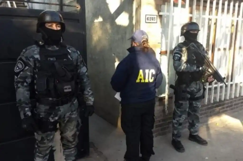 Balaceras: allanamientos en las cárceles de Piñero y de mujeres