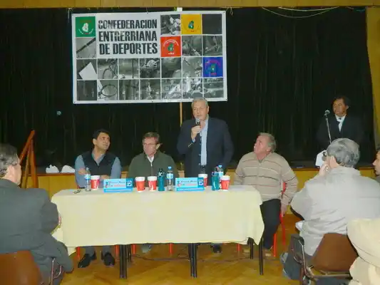 Bahillo y Lauritto entregaron aportes a entidades federativas 