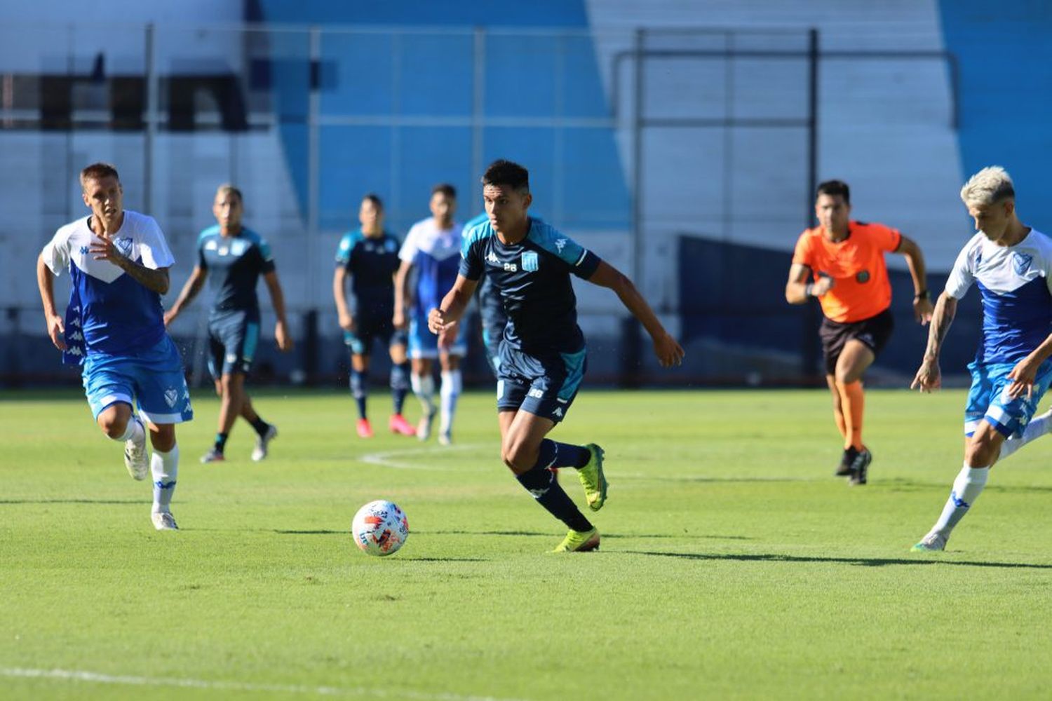 En Avellaneda, Vélez prevaleció ante Racing