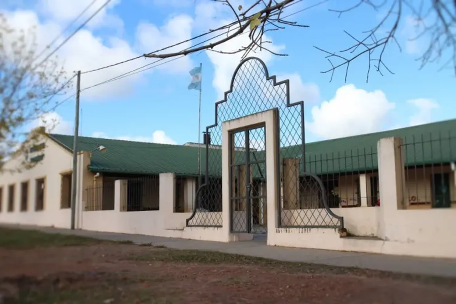 Denunciaron a una maestra entrerriana que habría golpeado, atado y encerrado a alumnos