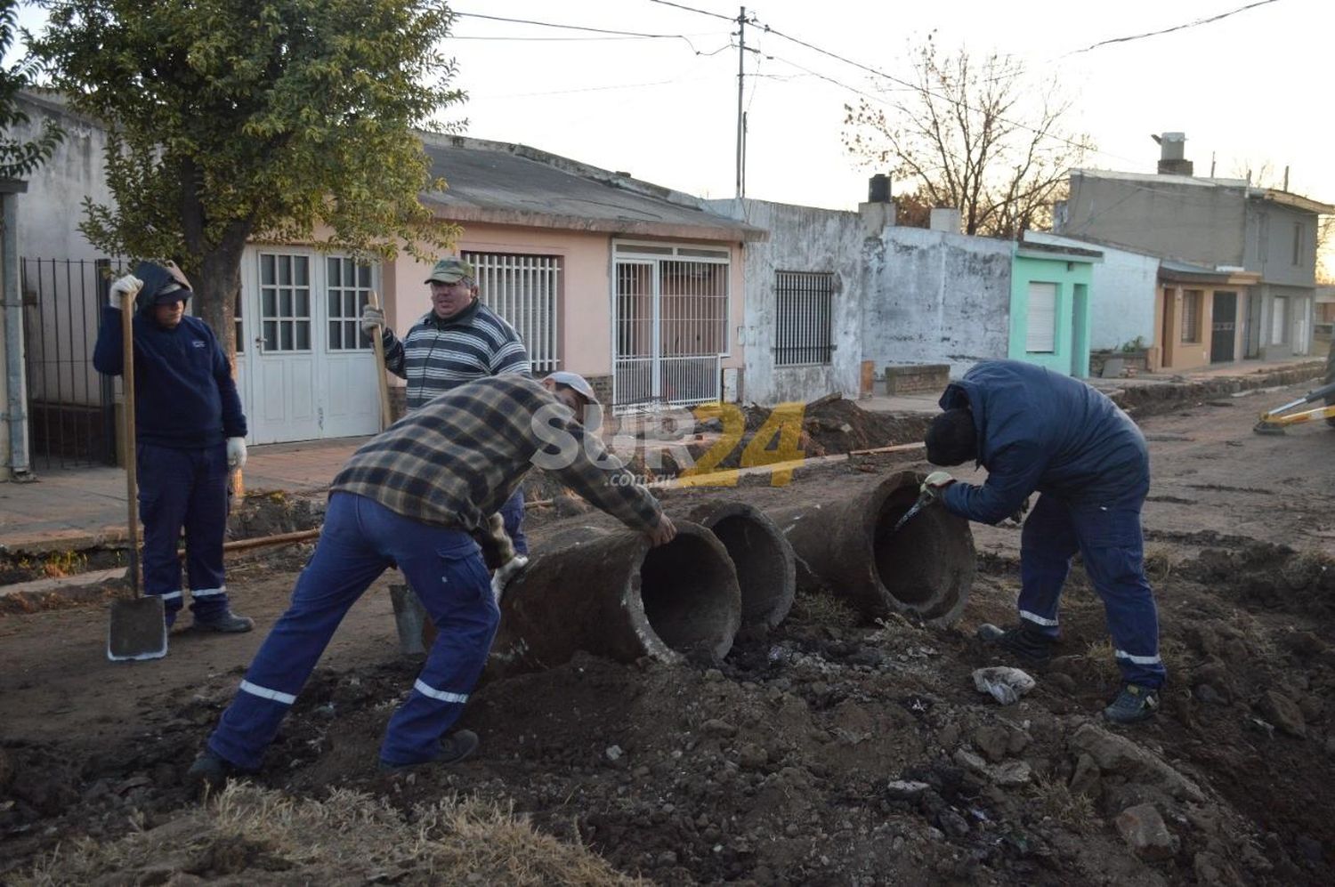 Siguen los trabajos de arreglo de calles, pavimentación y mantenimiento de desagües en Venado