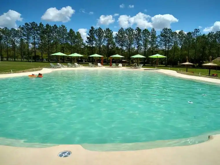 Verano en Santa Fe: los parques acuáticos se suman a la creciente oferta para disfrutar la provincia