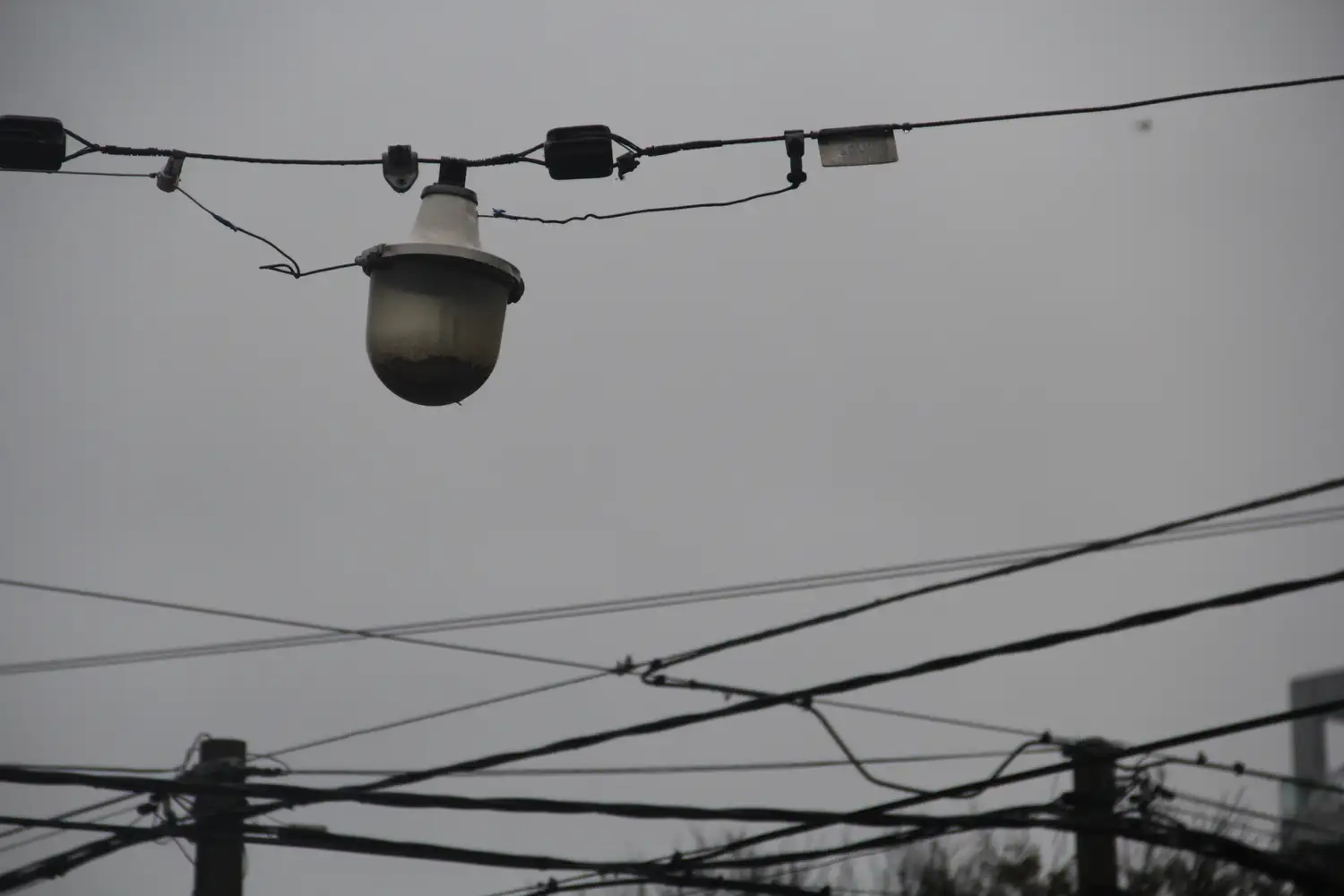 Parte de la zona Oeste de la ciudad se quedó sin luz: la explicación de la Cooperativa Eléctrica