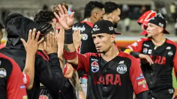 Cardenales de Lara empató la final y le aguó la fiesta a Bravos