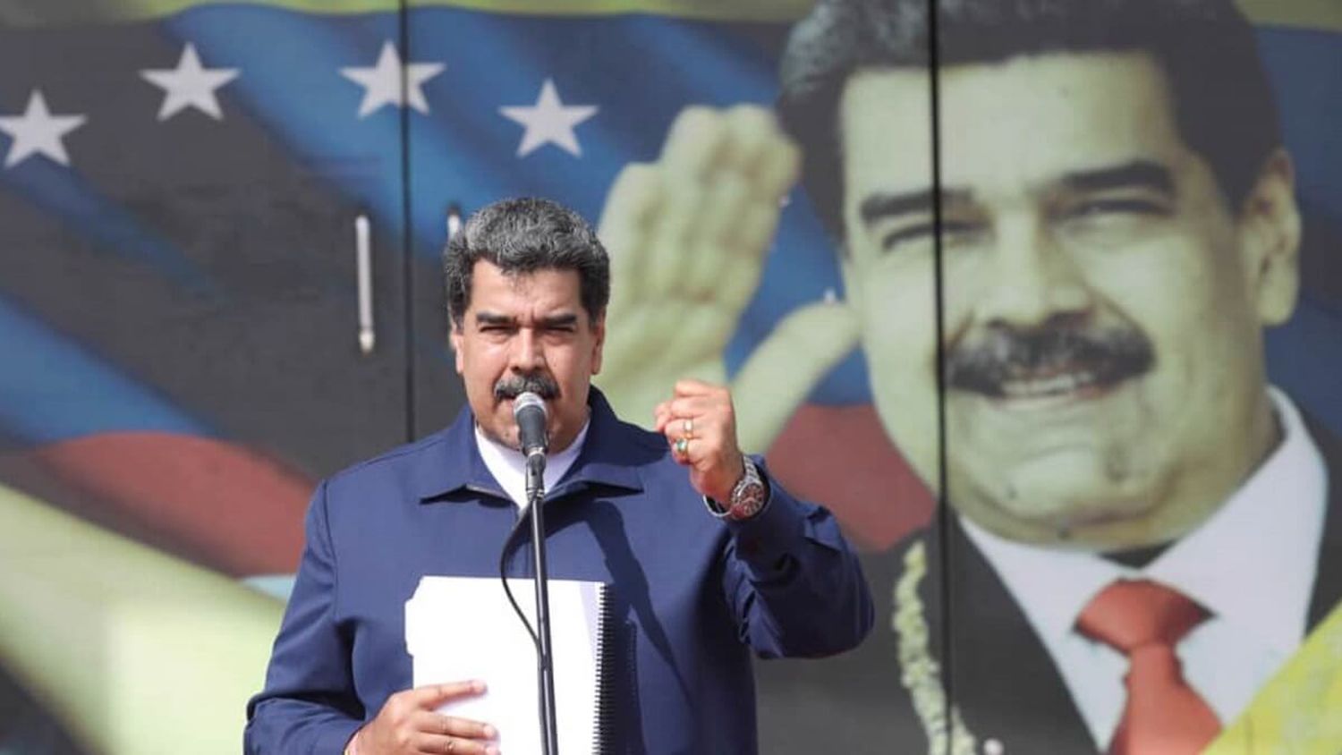 MADURO DICE QUE TRAE FUERZA: regresó de la gira por Turquía y Arabia Saudita