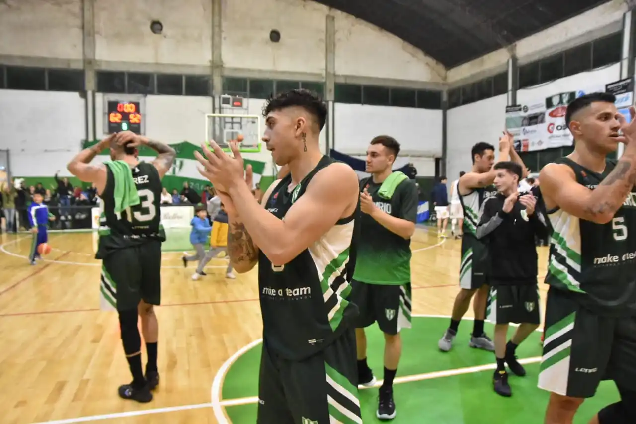 Una gran confianza y optimismo reina en el plantel de Centro Bancario tras derrotar este viernes en la revancha a San Martín de Curuzú Cuatiá, Corrientes. Esta noche en el estadio "Oscar Capurro" se juega el tercer y definitivo juego y se espera una multitud acompañando al equipo de Román Nuñez.