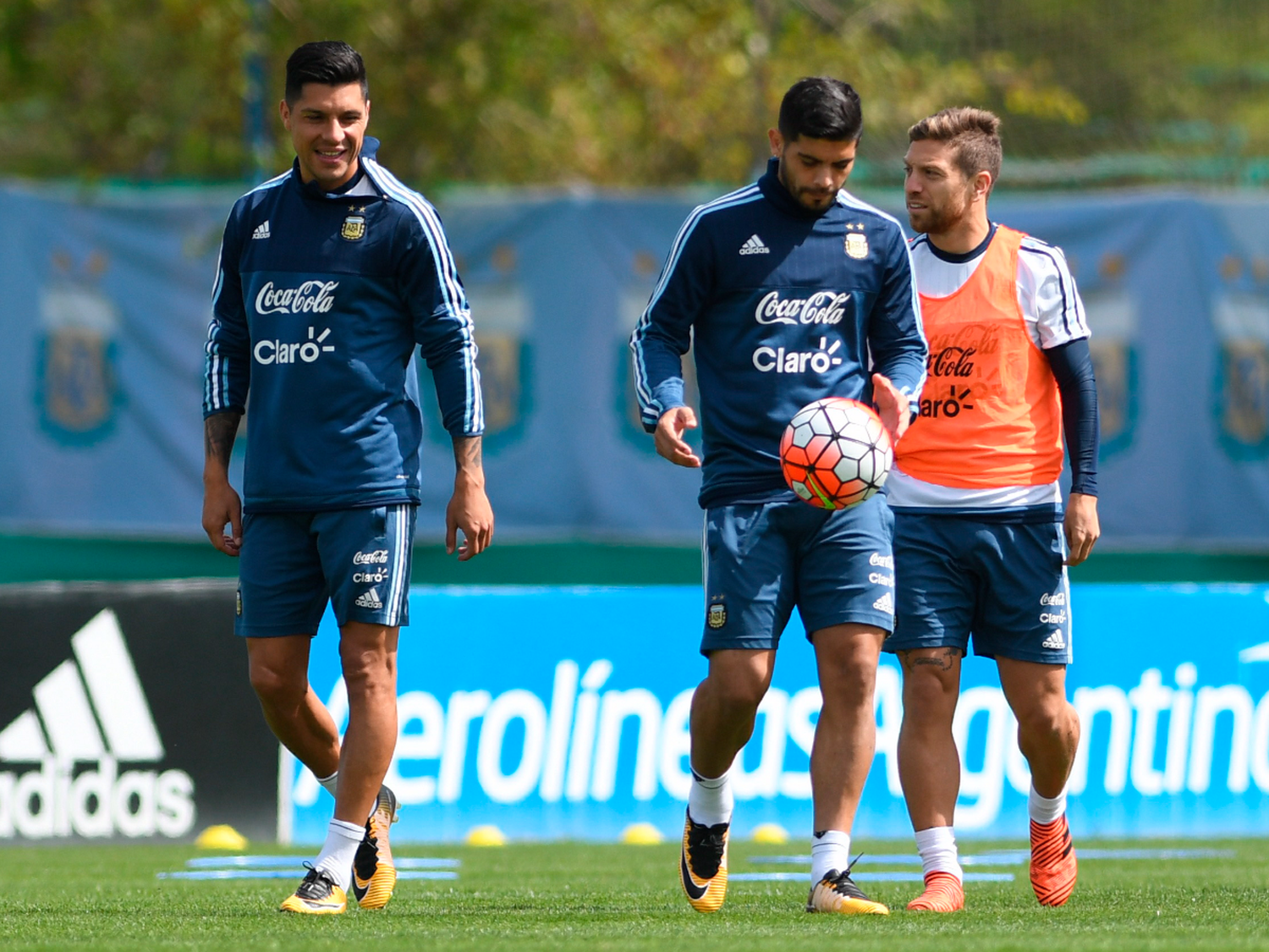 La Argentina, con dos cambios