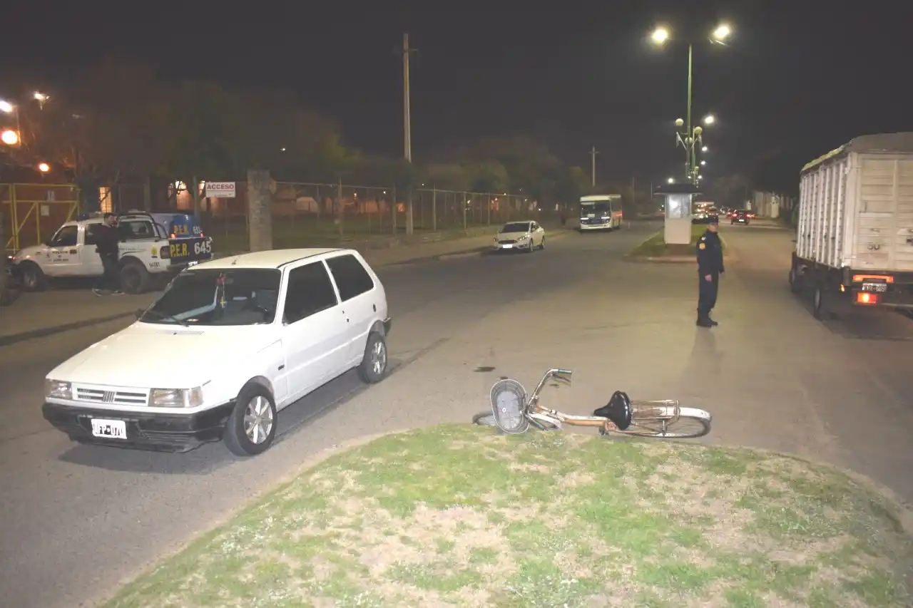 Una ciclista de 67 años debió ser hospitalizada tras un choque