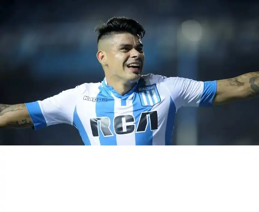 "Estoy pendiente todo el día de lo que pasa en Racing", dijo el concordiense